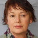 Katy Brinson als Dr. Robyn Foster
