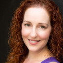 Leanne Zaccar als Sister Crystal