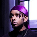 Robin Mateus als DJ Megalon