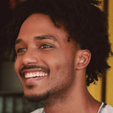 Charles Alves als Leko