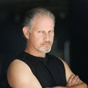 Darren Andrichuk als Guy