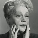 Maria Garland als Clara Friis, Evas Søster