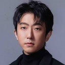 Harry Chang als 江前跃