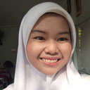 Nadia Shafira als Erika