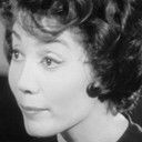 Lynn Storey als Mrs. Hortense Feuchtwanger