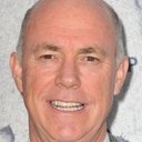 Michael Gaston als Sheriff Kennelly / Security Officer