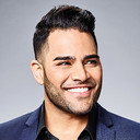 Mike Shouhed als Self