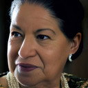 Farida Saboundji als Hamid's sister