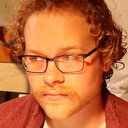 Clark Hubbard als Alexander Stoychev (voice)