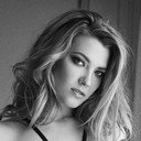 Arielle Cezanne als Brittany Sax