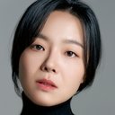 이상희 als Deok-cheon's wife