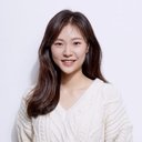 Bae Young-ran als Female College Student