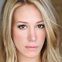 Haylie Duff als Elizabeth Carter