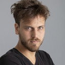 Andrés Gil als Father Pedro