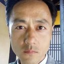 黄尊 als Worker in Truck