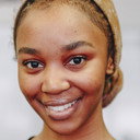 Khosi Ngema als Fikile Bhele