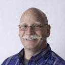 David P. Saunders als Joe the Mall Elf / Santa Claus
