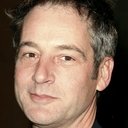 Jeremy Northam als Brian Woodale