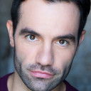 Ramin Karimloo als Le père de Doru