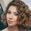 Алина Алексеева als Люба