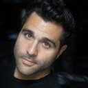 Arian Abadi als Charles de Lesseps