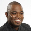 Aubrey Poo als Doctor "X" Xolani