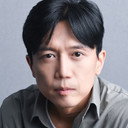 Lee Jae-hwan als Father