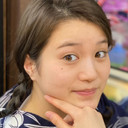 牧紅葉 als Fujino's Sister (voice)