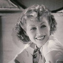 Paula Stone als Beulah Tremayne