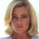 Erika Eleniak als Amanda 'Mandy' Baker