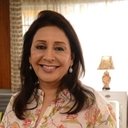 Vandana Gupte als Sunanda Dandekar