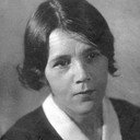 Варвара Попова als Frau mit Holzbündel