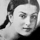 მედეა ჯაფარიძე als Poet's Mother