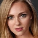 AnnaSophia Robb als Tombi (voice)