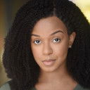 Charlie Q. Smith als Sierra