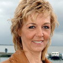 Anny Schilder als Zangeres