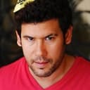 גיא עמיר als Mark Slavin