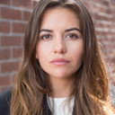 Elle Bessa als Student #3