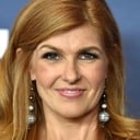 Connie Britton als Greg's Mom