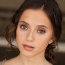 Keana Marie als Kate Rothwell