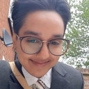 Sai Aryal als self, dragking/dragpersona