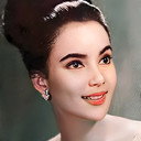 Amalia Fuentes als Isabel