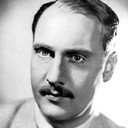 Siegfried Schürenberg als Sir Fielding