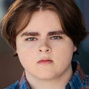 Cade Tropeano als Tommy Tulane