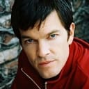 Jim Hazelton als No Personality Penguin (voz)