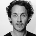 Dustin Demri-Burns als Tread (UK) / Thud (UK) (voice)