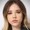 Nikki Dekker als Zoe