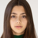 Megan Jacobs Shrivastava als Female Student