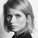 Jonė Šadeikė als Young Rasa