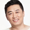 Jung Chan-woo als Separated Family Control Room PD